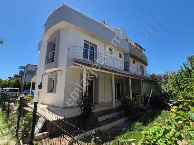 Urla, İzmir içerisinde satılık Villa