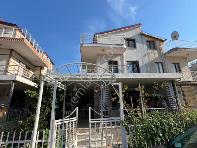 Kuşadasi, Aydin içerisinde satılık Villa