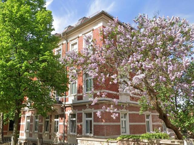 Dachgeschosswohnung kaufen in Alt-Radebeul, Radebeul