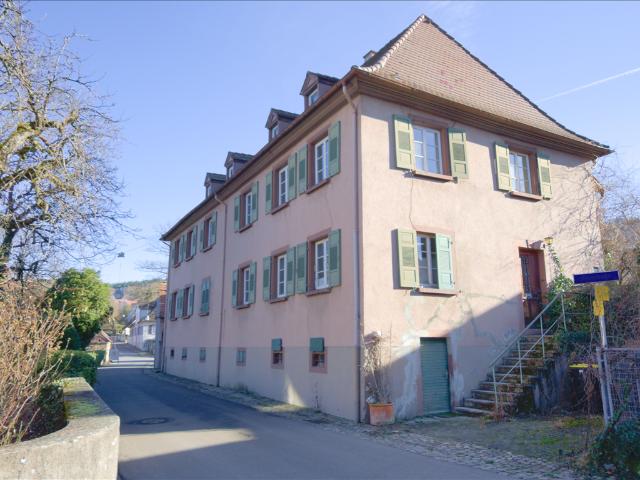 Mehrfamilienhaus kaufen in Staufen, Baden-Württemberg
