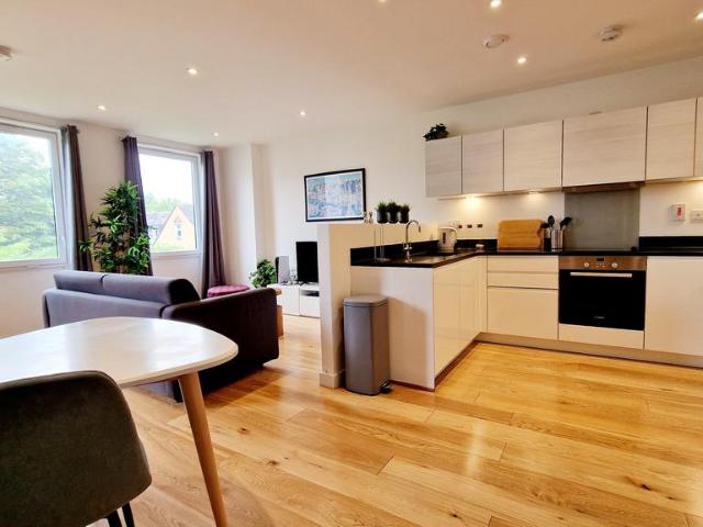 Apartment for rent in London Borough of Ealing, Greater London