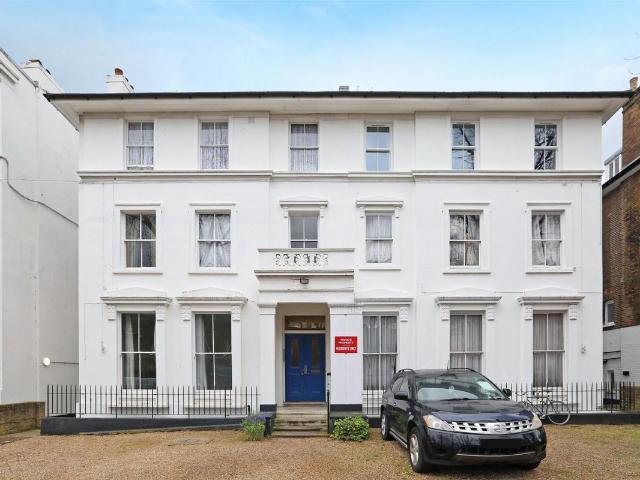Apartment for rent in Camberwell, Greater London