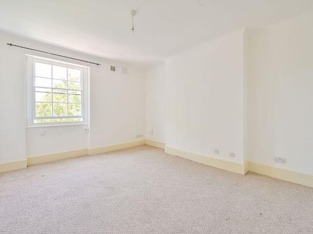 Apartment for rent in Camberwell, Greater London