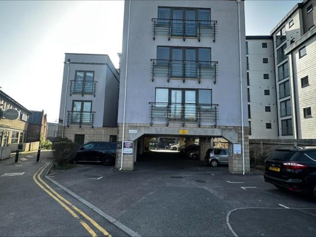 Apartment for rent in Poole