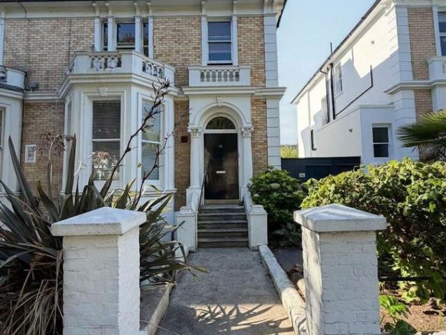 Apartment for rent in Portslade by Sea, Hove