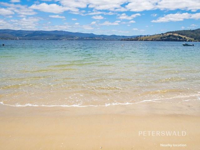 Land for sale in Dennes Point, Tasmania