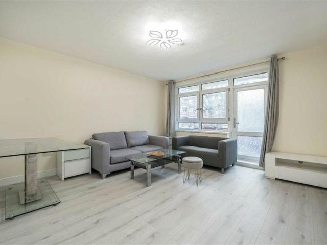 Apartment for rent in London Borough of Lewisham, Cat Hill