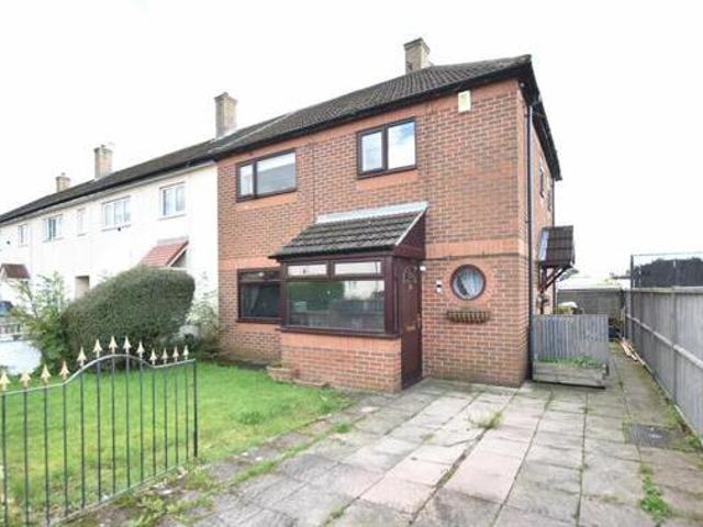 House for sale in Scholes, West Yorkshire