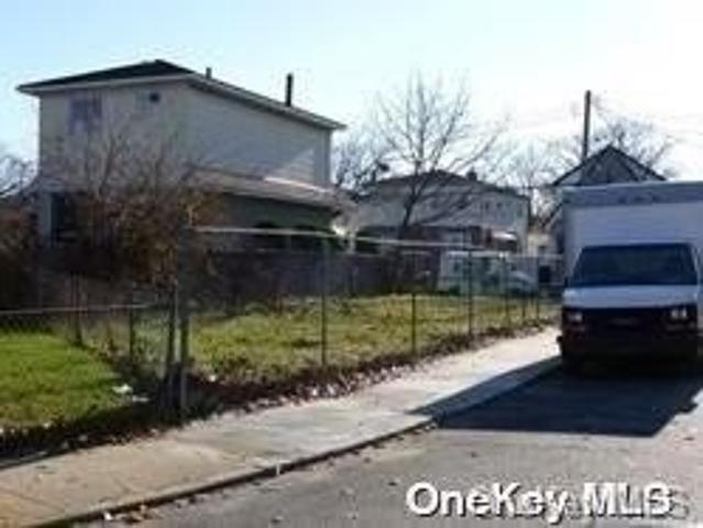 Land for sale in Jamaica Land for sale in Jamaica