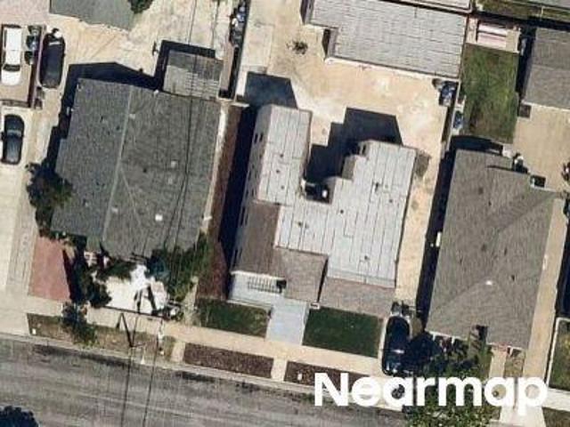 House for sale in East Los Angeles, Canoga Park