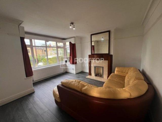 House for rent in Beckett Park, Headingley