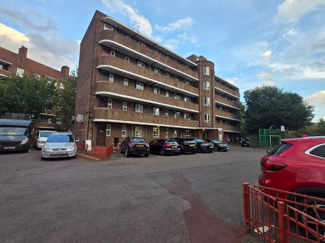 House for rent in Walworth, Greater London