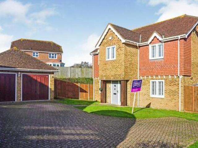 House for sale in Oad Street, Kent