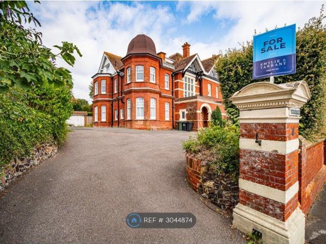Apartment for rent in Eastbourne, East Sussex