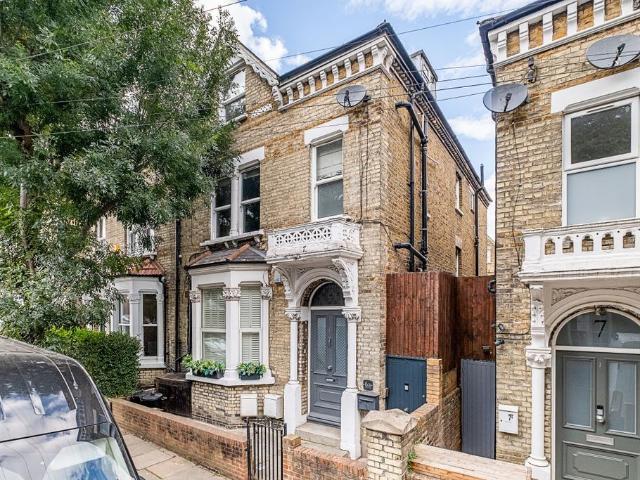 Apartment for rent in Clapham Junction, Greater London