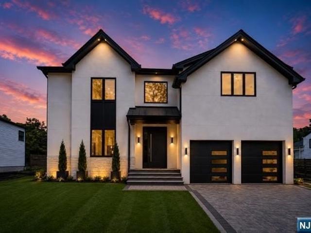 House for sale in Paramus, New Jersey