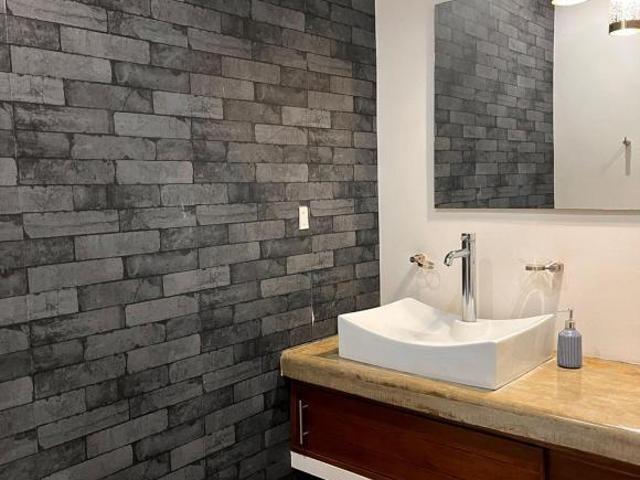 DEPARTAMENTO PB CRISANTEMO,CON LOCAL COMERCIAL