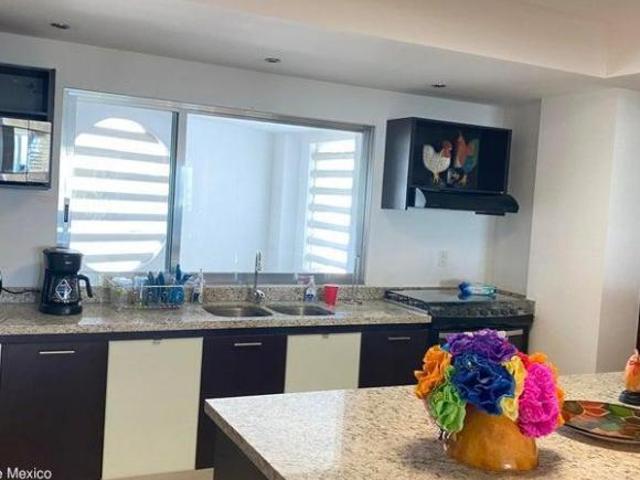 Departamento de 3 recamaras, cuarto de servicio, balcon. Cumbres del Lago, VENTA