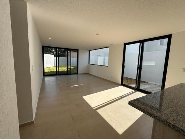 Departamento Duplex en Venta 2 recamaras jardín 133m2, Cumbres del Lago GPT1675