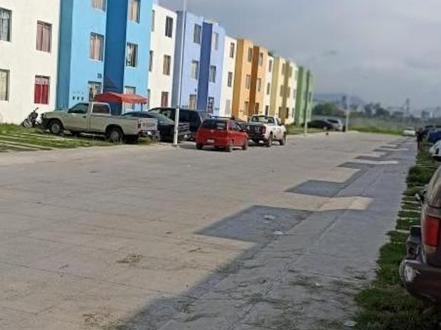 Departamento en 2do nivel en La Castellana Residencial, La Barca, Jalisco