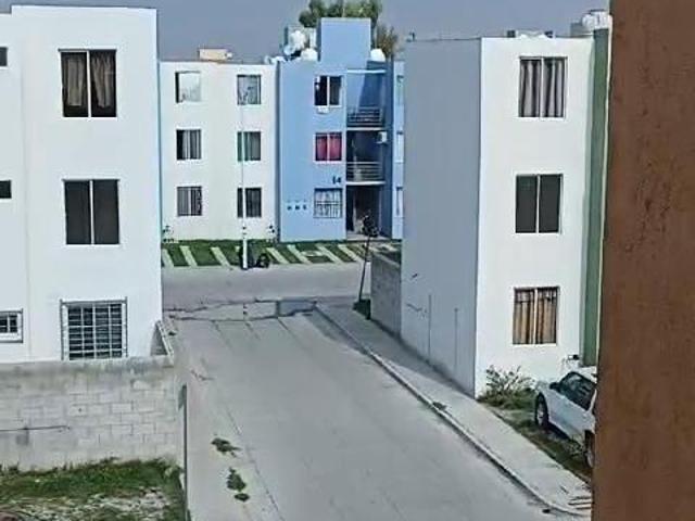 Departamento en 2do nivel en La Castellana Residencial, La Barca, Jalisco