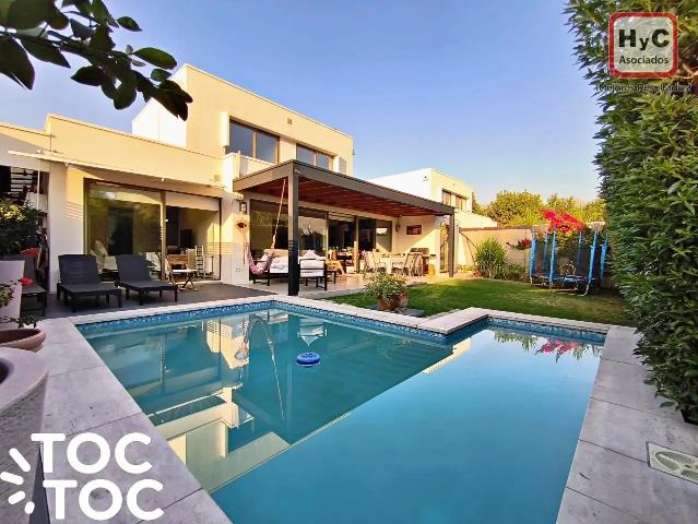 Departamento en arriendo en Algarrobal, Metropolitana