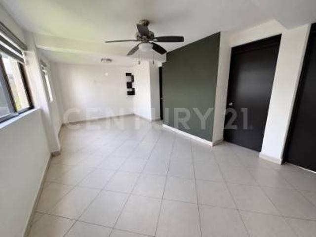 Departamento en renta en Fraccionamiento Real del Sur, Centro
