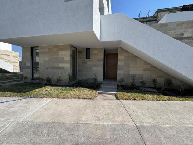 Departamento en Venta 2 recamaras y jardín de 133m2, Cumbres del Lago GPT1675