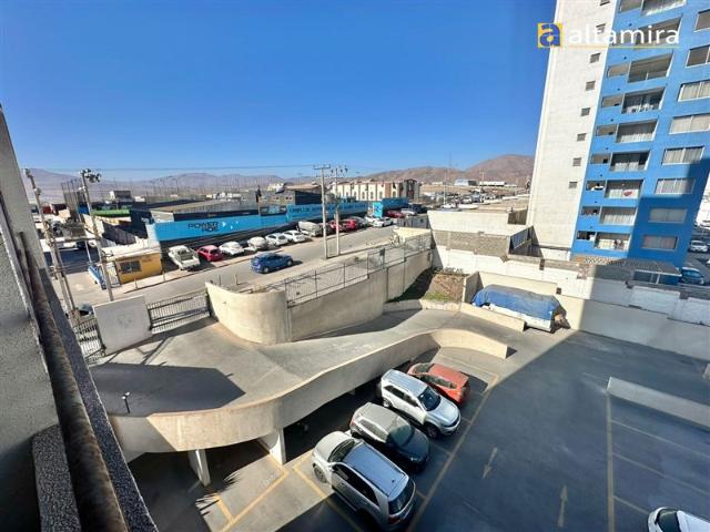 Departamento en Venta en Condominio Las Rocas piso 5 Alto Hospicio 2 estacionamientos