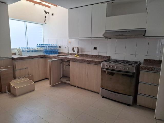Departamento venta en Santiago De Surco, Lima Metropolitana