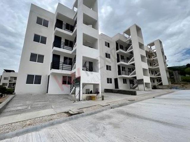 DEPARTAMENTO EN VENTA EN TERCER PISO AL ORIENTE DE LA CIUDAD