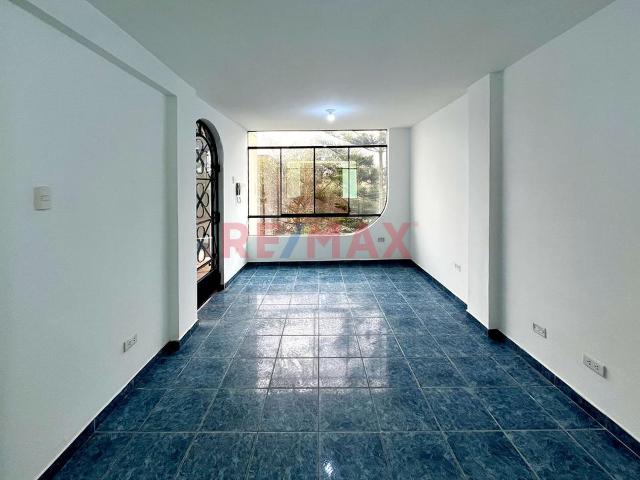 Departamento venta en Urbanización Antonia Moreno de Cáceres, Ventanilla