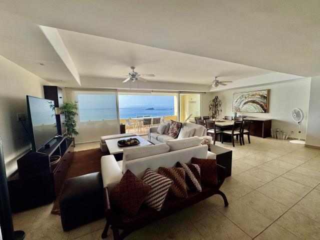 Departamento en venta en Zihuatanejo de Azueta, Marina Ixtapa