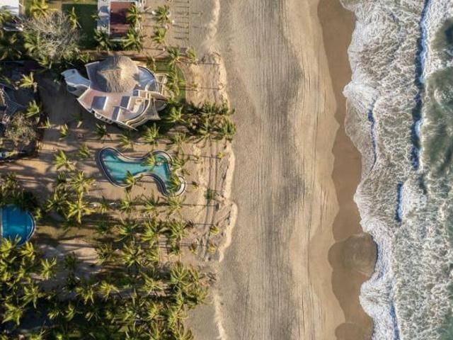 Departamento frente a la playa, Mar de Coco, Zihuatanejo, Guerrero