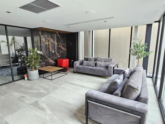 Departamento nuevo en venta con vista y acceso a la laguna