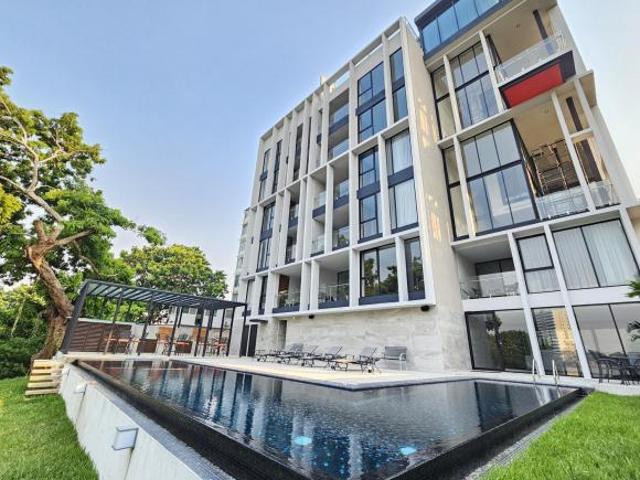 Departamento nuevo en venta con vista y acceso a la laguna