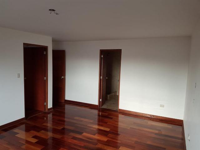 Departamento venta en Santiago De Surco, Lima Metropolitana