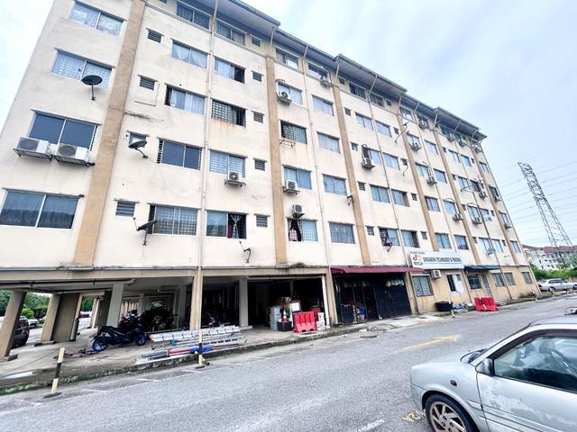 Flat for sale in Kajang, Langat