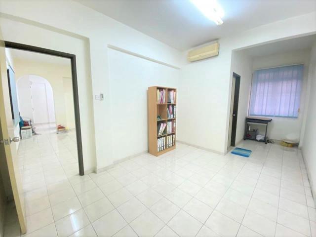 Apartment for sale in Langat, Selangor