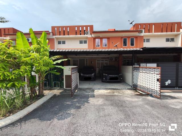 House for sale in Tanjong Sepat, Selangor