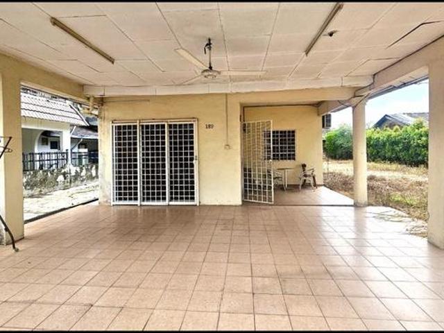 Bungalow for sale in Langat, Selangor