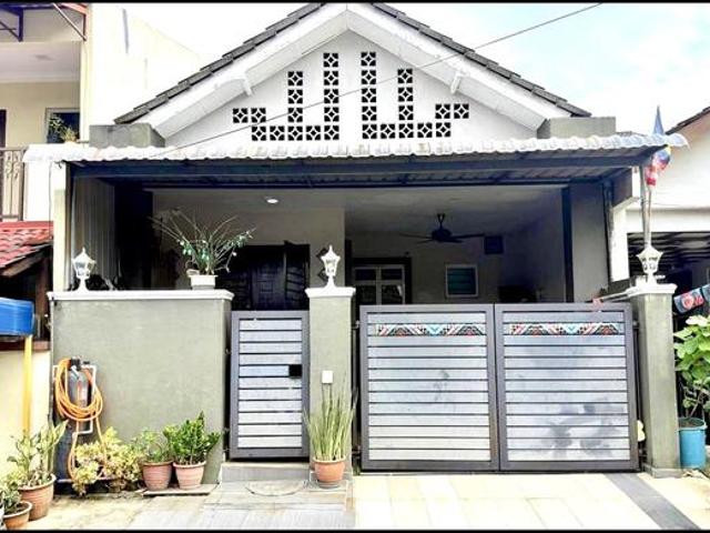 Terraced House for sale in Country Heights Damansara, Kuala Lumpur