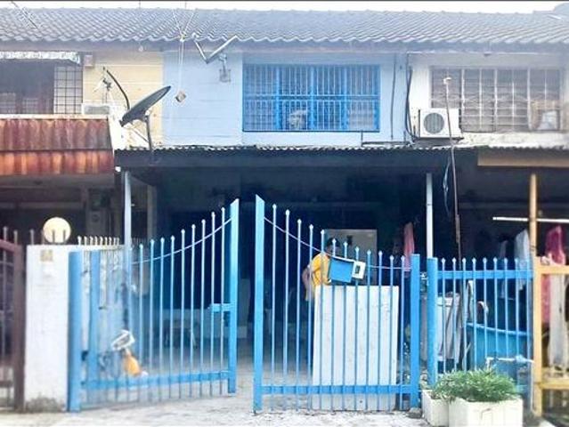 Terraced House for sale in Langat, Selangor