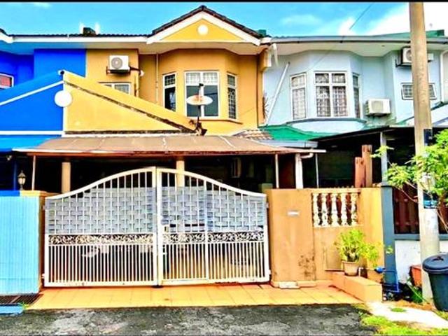 Terraced House for sale in Langat, Selangor