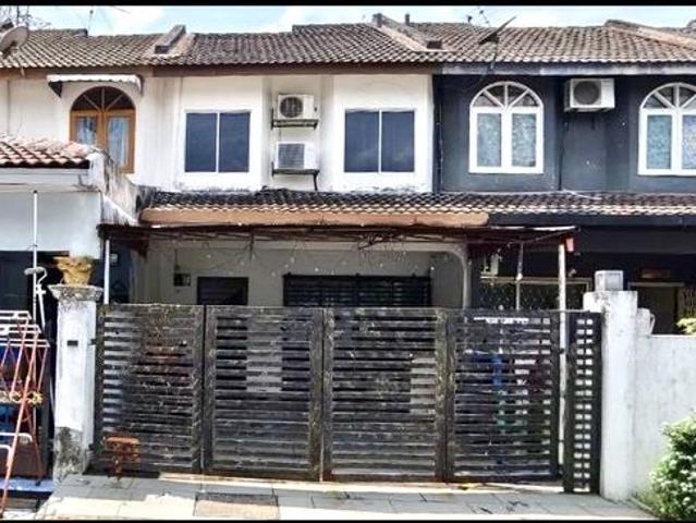 Terraced House for sale in Country Heights Damansara, Kuala Lumpur