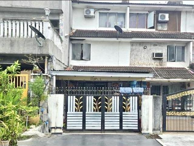Terraced House for sale in Langat, Selangor