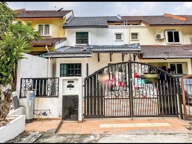Terraced House for sale in Langat, Selangor