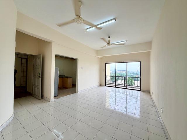 Condominium for sale in Petaling, Damansara Damai
