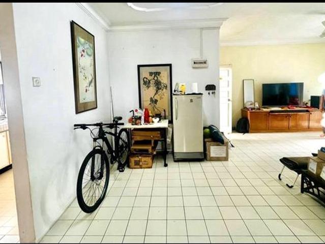 Apartment for sale in Country Heights Damansara, Kuala Lumpur