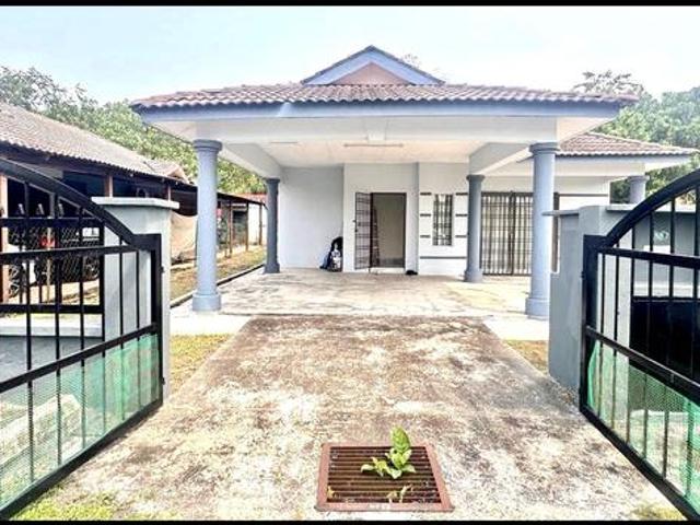 Bungalow for sale in Kajang, Langat